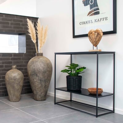 Vita Console Tafel - Zwart | 2 Planken, Stalen Frame. Vita Console Tafel - Zwart | 2 Planken, Stalen Frame.