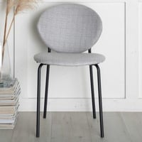 Eetkamerstoel Vault - Polyester Grijs - 62x80x46 cm - Zwarte metalen poten
