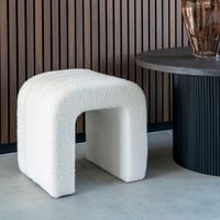 Witte Bouclé Poef - Comfortabel en Stijlvol 41x36,5 cm