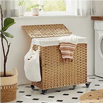 140L wasmand in rotan-stijl met deksel, voering en handgrepen