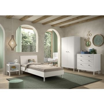 Kinderkamer Forrest: nachttafeltje, bed 90x200, kleerkast, commode - wit beukenhout