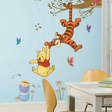 XL muursticker Winnie the Pooh Swinging for Honey